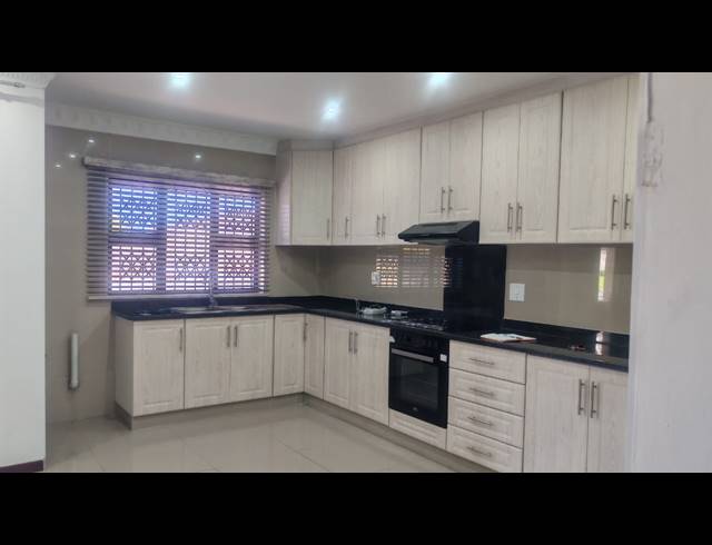 3 BEDROOM APARTMENT FOR SALE IN MALVERN